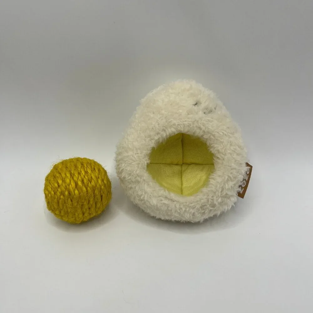 Zeze Boiled Egg Catnip Sisal Ball Cat Toy